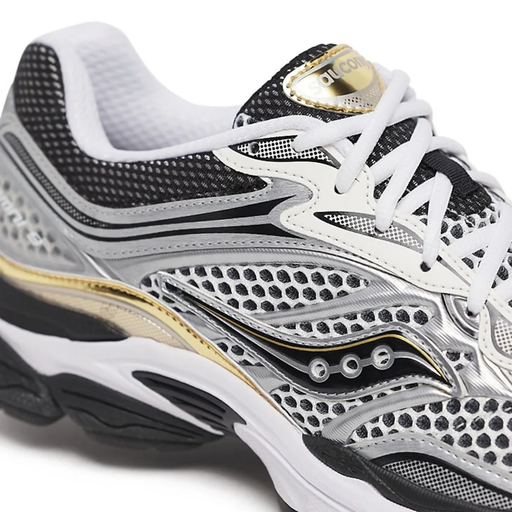 Saucony Progrid Omni 9‎ Men's Size 9.5 Women’s size 11 In Silver/Gold NWT In Box